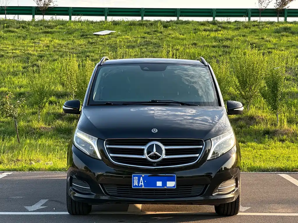 Mercedes-Benz V-Class V 2017 V 260 L Luxury Long Wheelbase