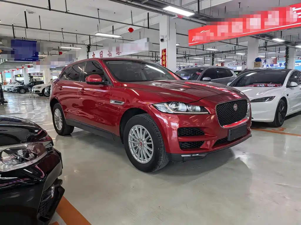 Jaguar F-PACE 2.0T 4WD Urban Premium Edition, фото 3