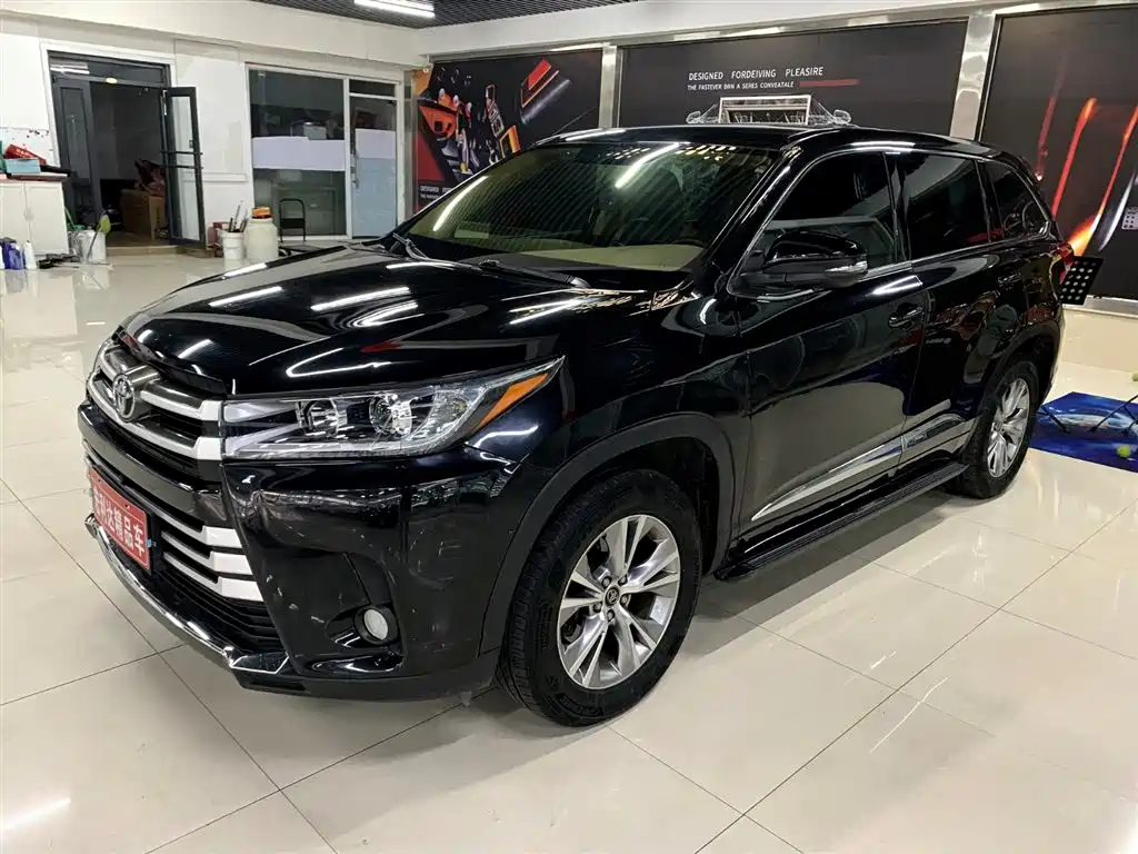 Купить Toyota Highlander