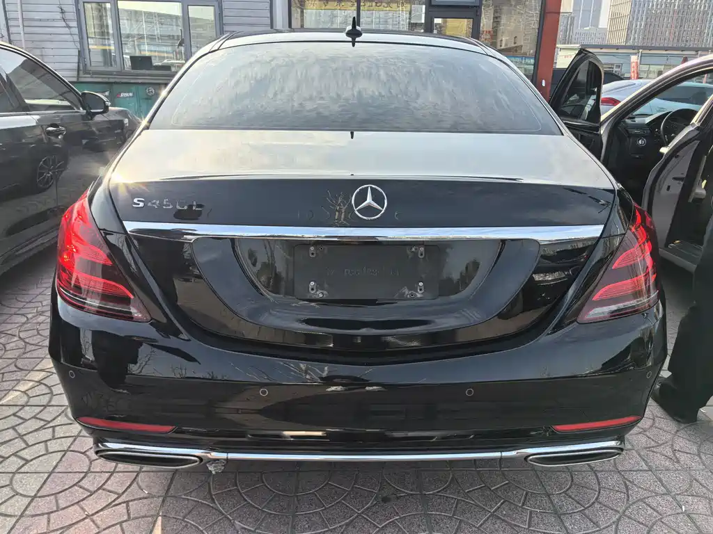 MERCEDES-BENZ S CLASS