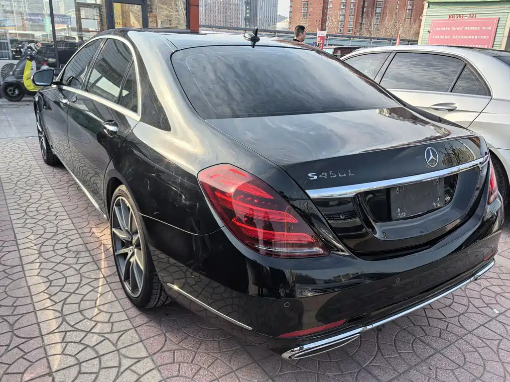 MERCEDES-BENZ S CLASS