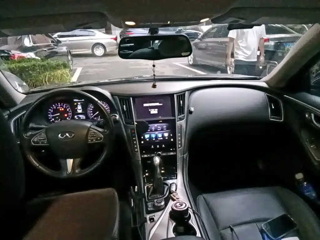 Infiniti Q50L — миниатюра 6