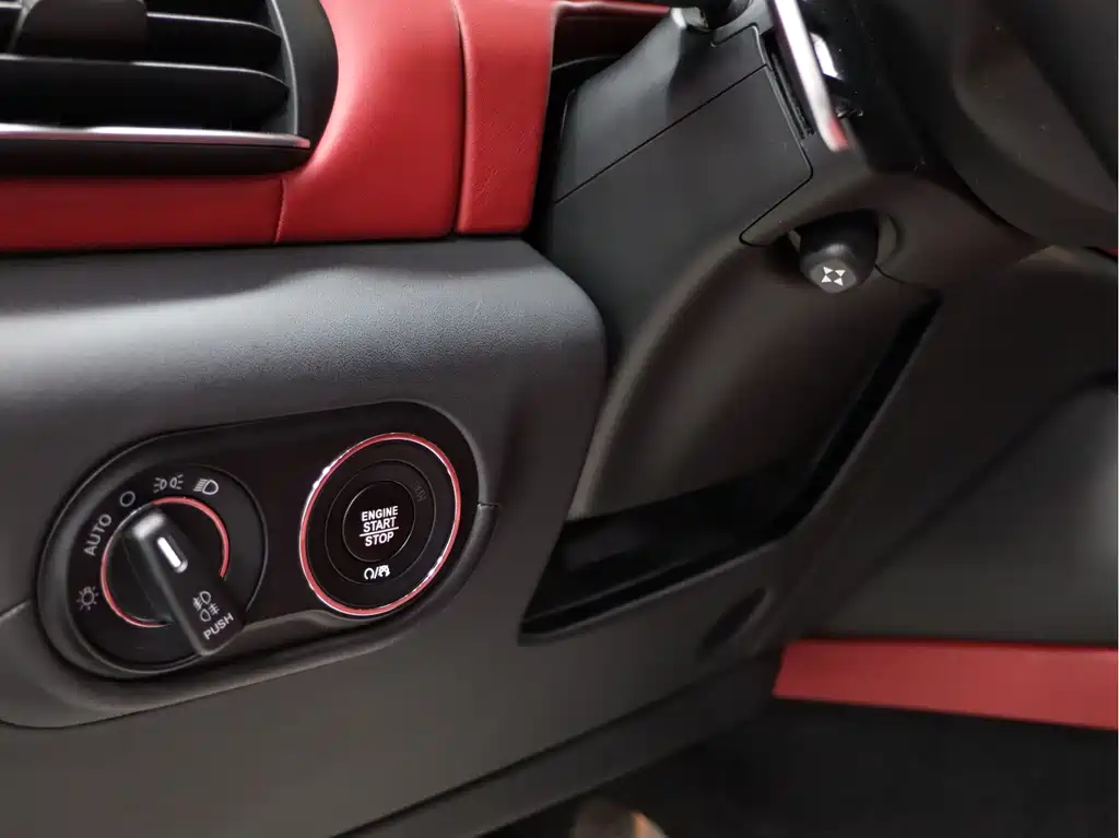 Maserati Levante — миниатюра 12