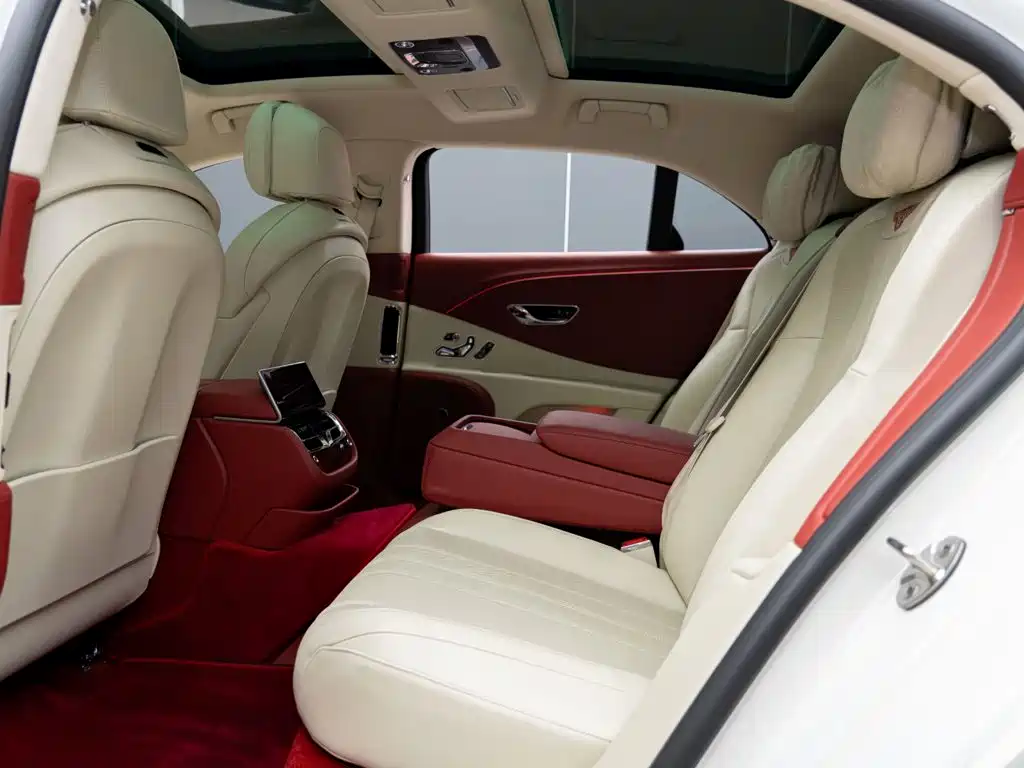 Bentley Flying Spur — миниатюра 12