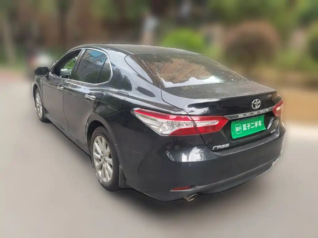 Toyota Camry — миниатюра 4