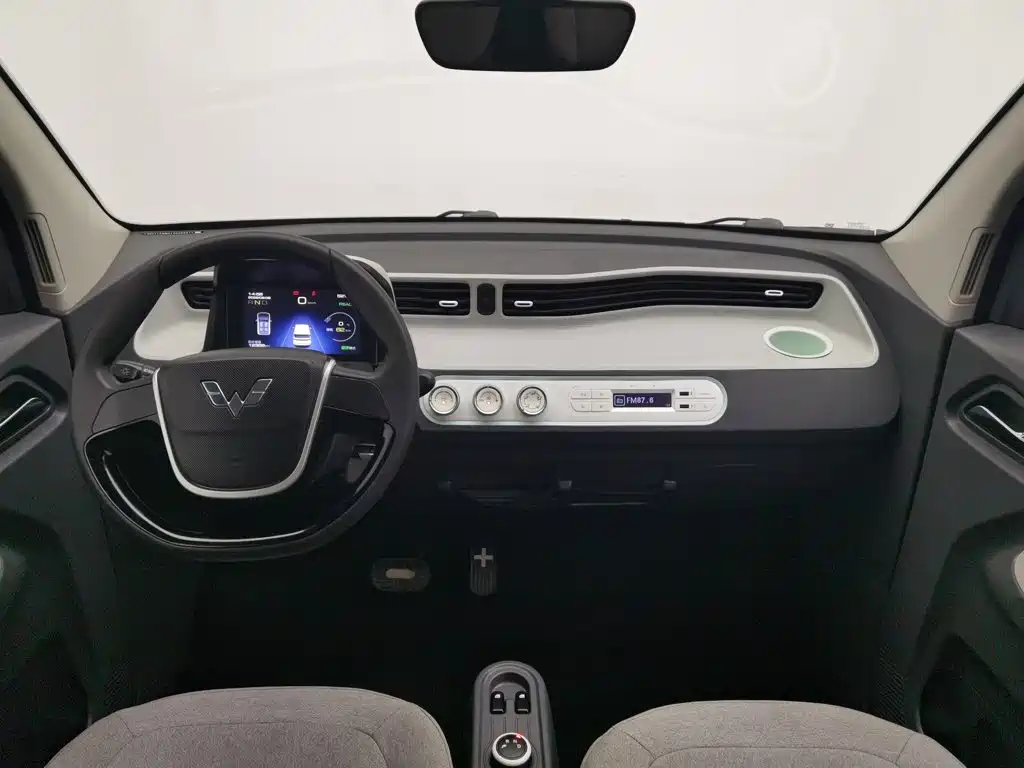 Wuling MINIEV — миниатюра 5