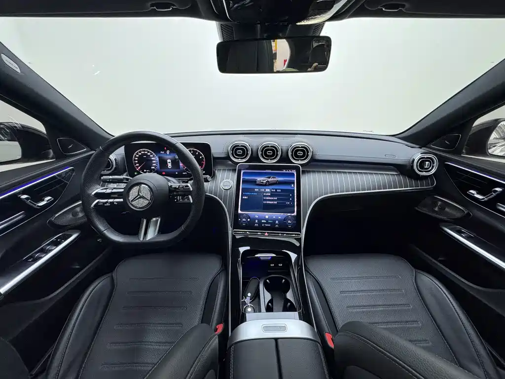 Mercedes-Benz C-Class — миниатюра 4