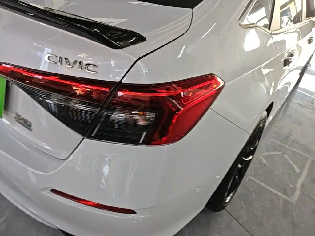 Honda Civic — миниатюра 8