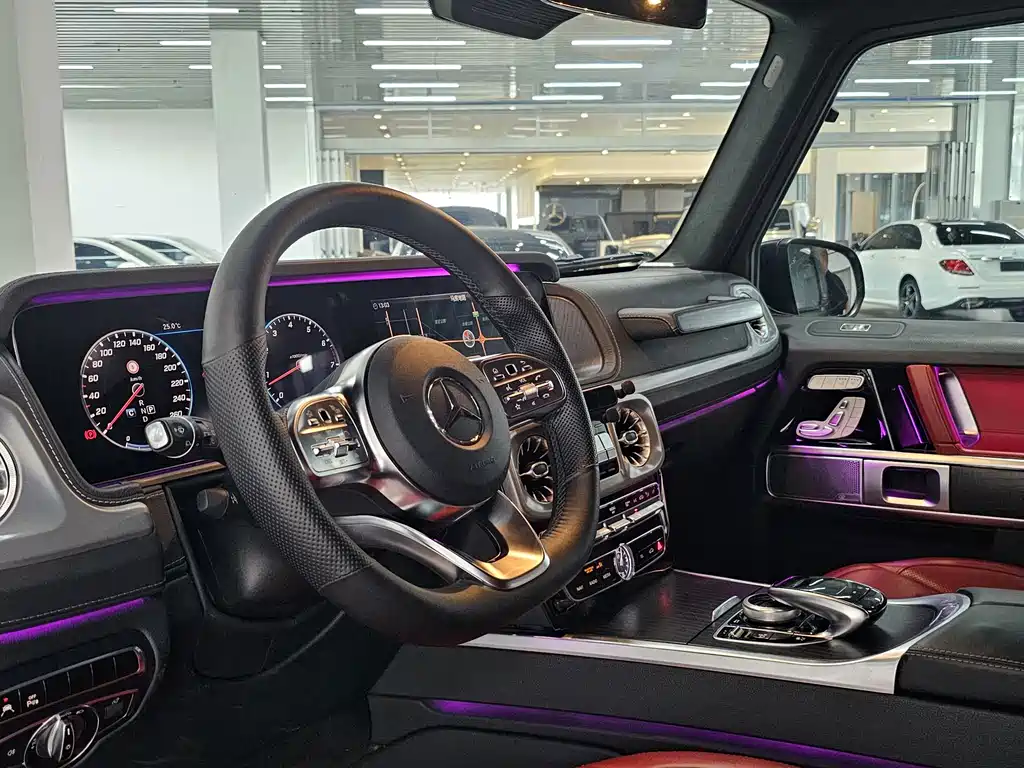 Mercedes-Benz G-Class — миниатюра 7