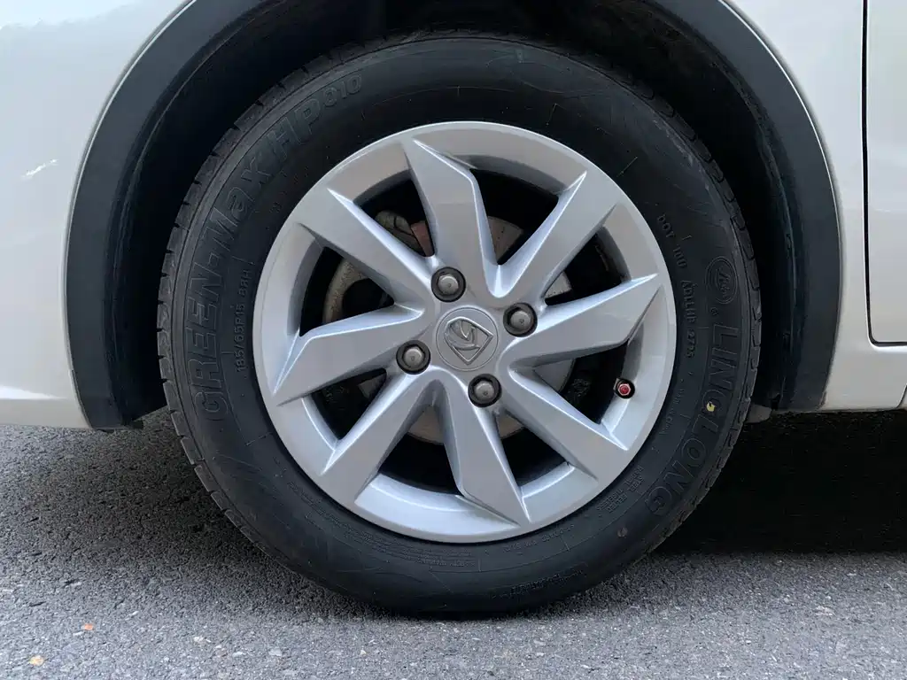 Baojun 310W — миниатюра 19