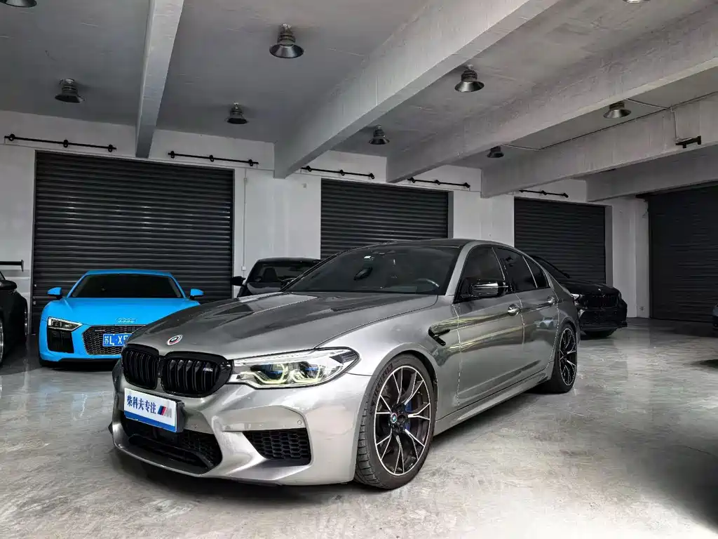 BMW M5 — миниатюра 4