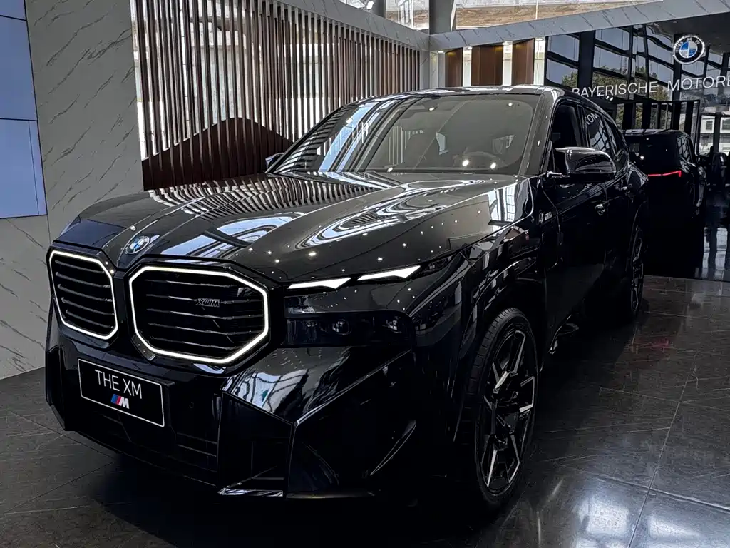 BMW XM 0