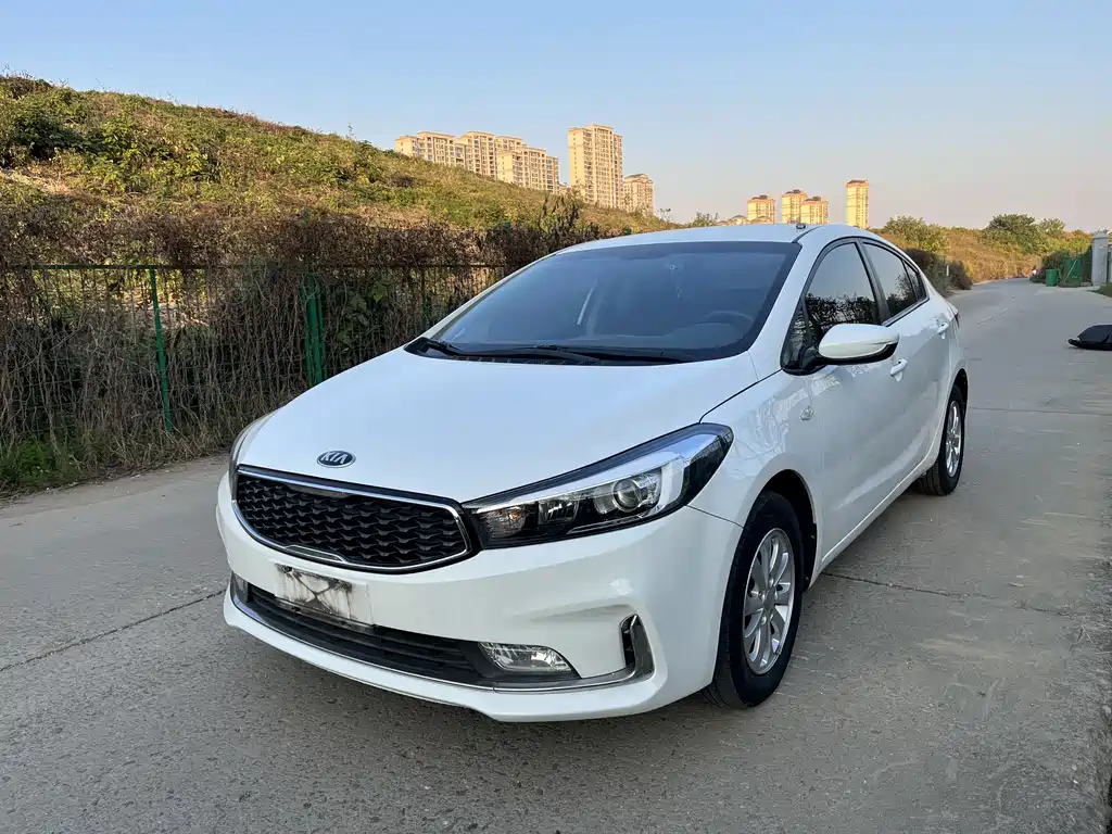 Kia K3 2016