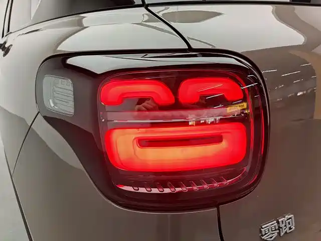 Leapmotor Leapmotor A10 — миниатюра 19