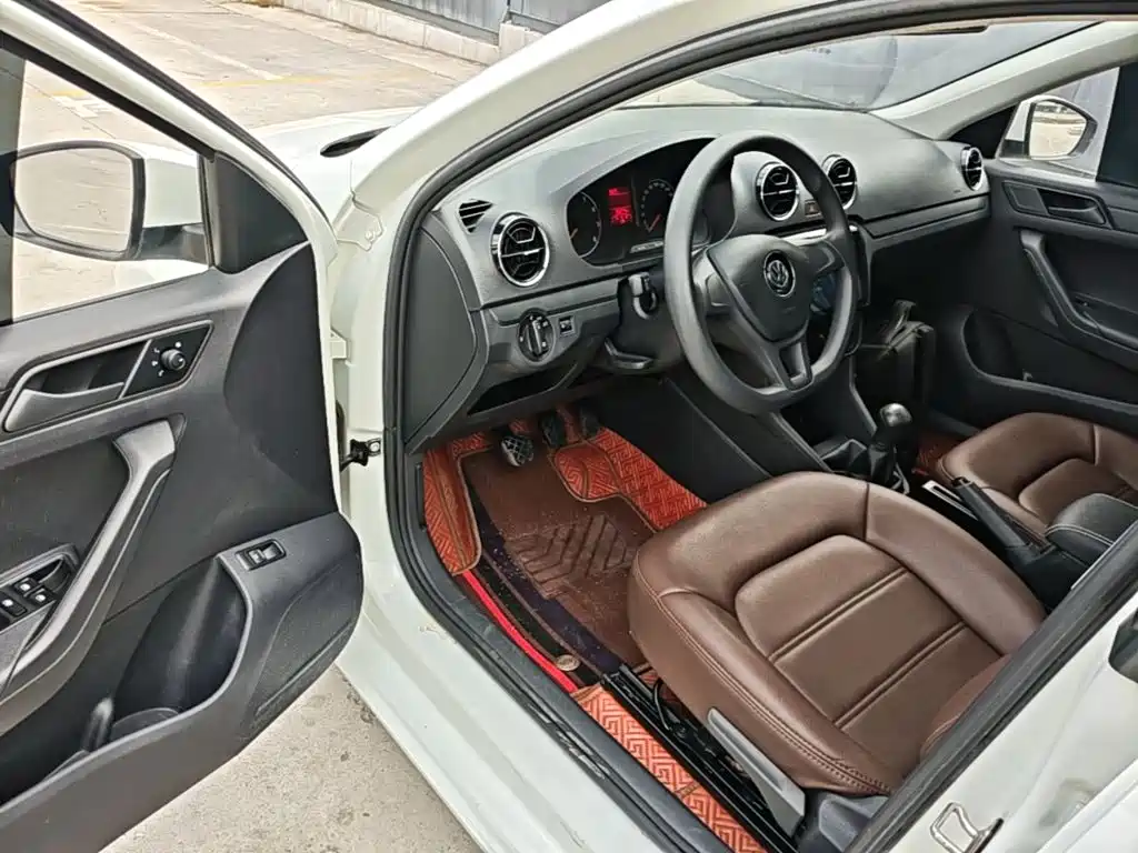 Volkswagen Jetta — миниатюра 16