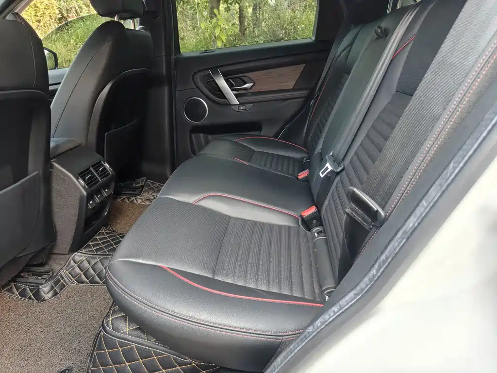 Land Rover Discovery Sport — миниатюра 13