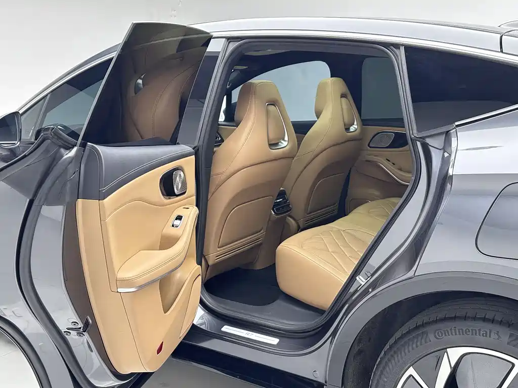 RISING AUTO FEIFAN R7