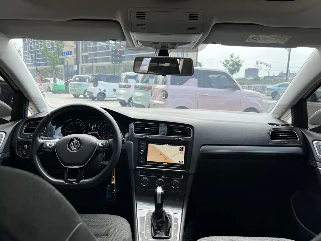 Volkswagen Golf — миниатюра 9