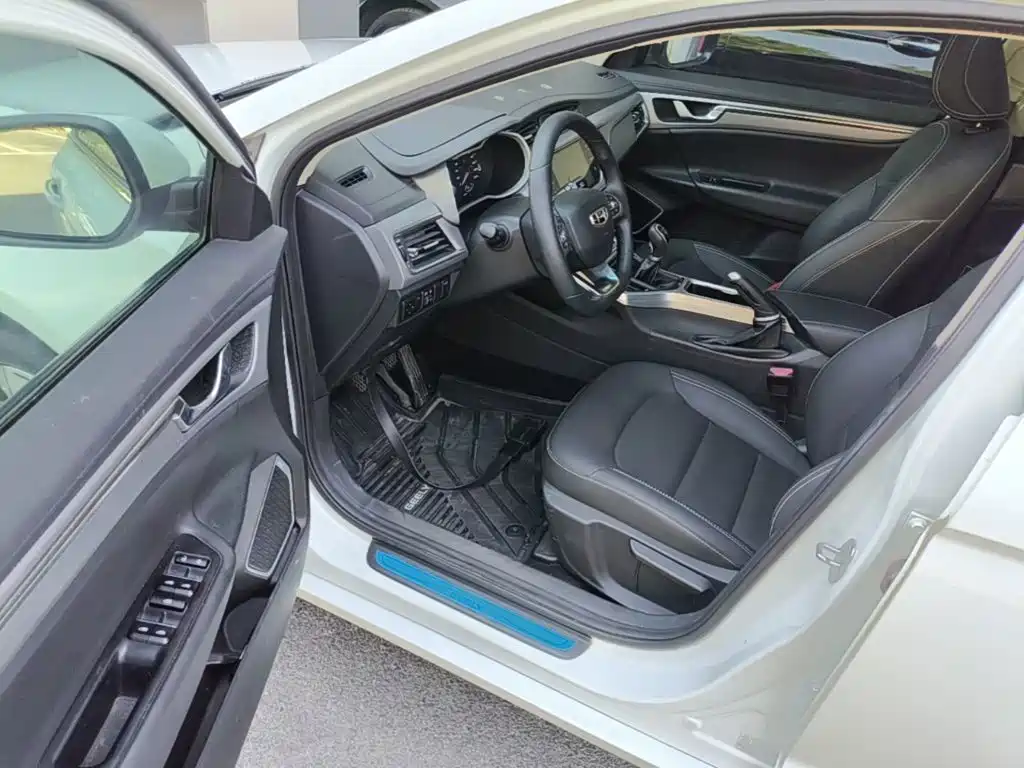 Geely Emgrand GL — миниатюра 16