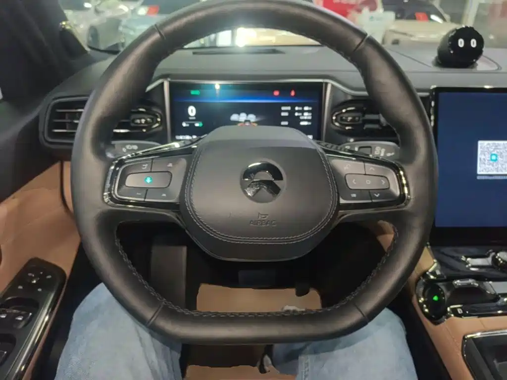 NIO ES8 — миниатюра 11