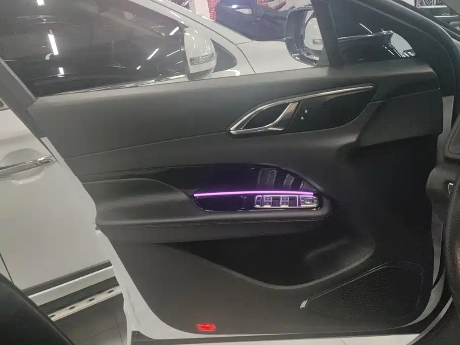 Hongqi Hongqi HS3 — миниатюра 7