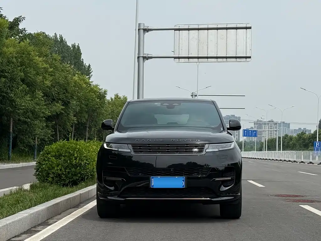 Land Rover Range Rover Sport 2024 400PS Dynamic SE