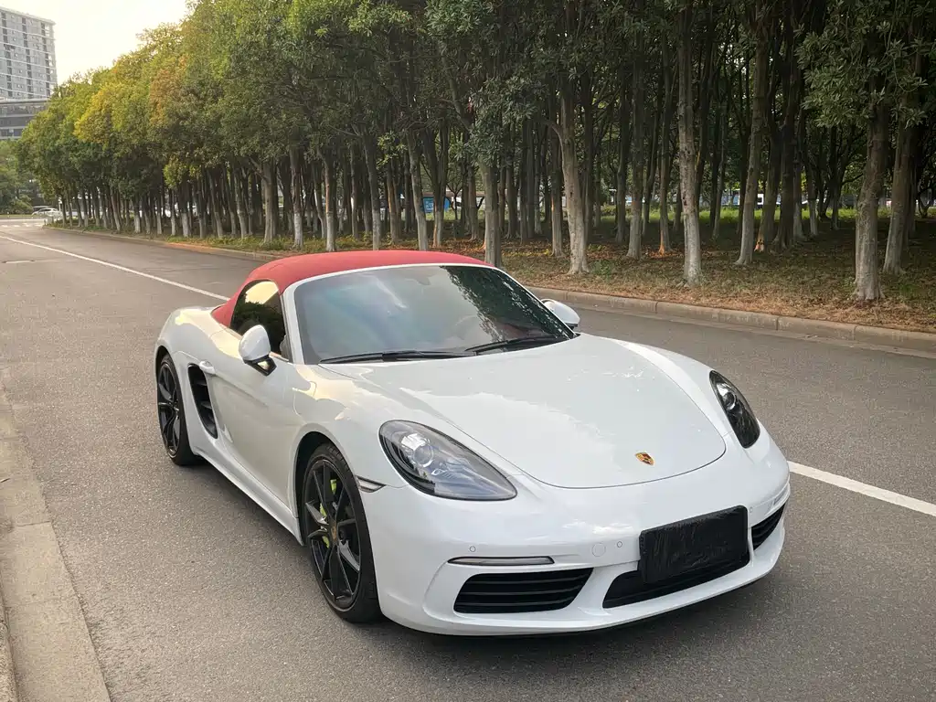 PORSCHE 718
