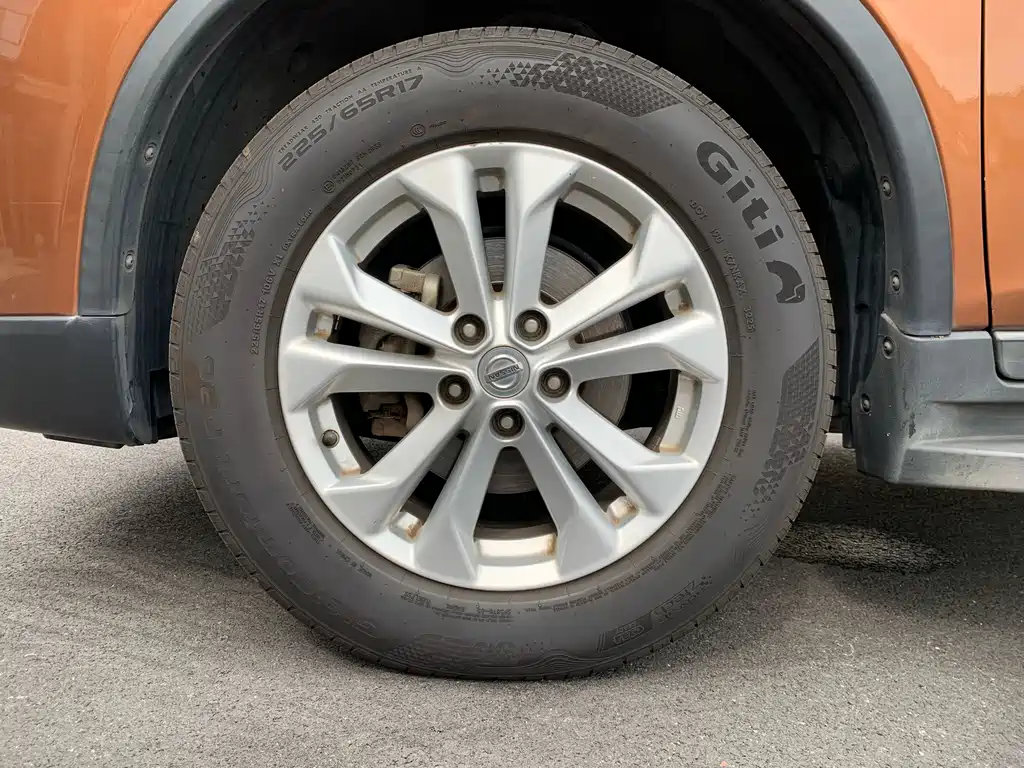 Nissan X-Trail — миниатюра 8