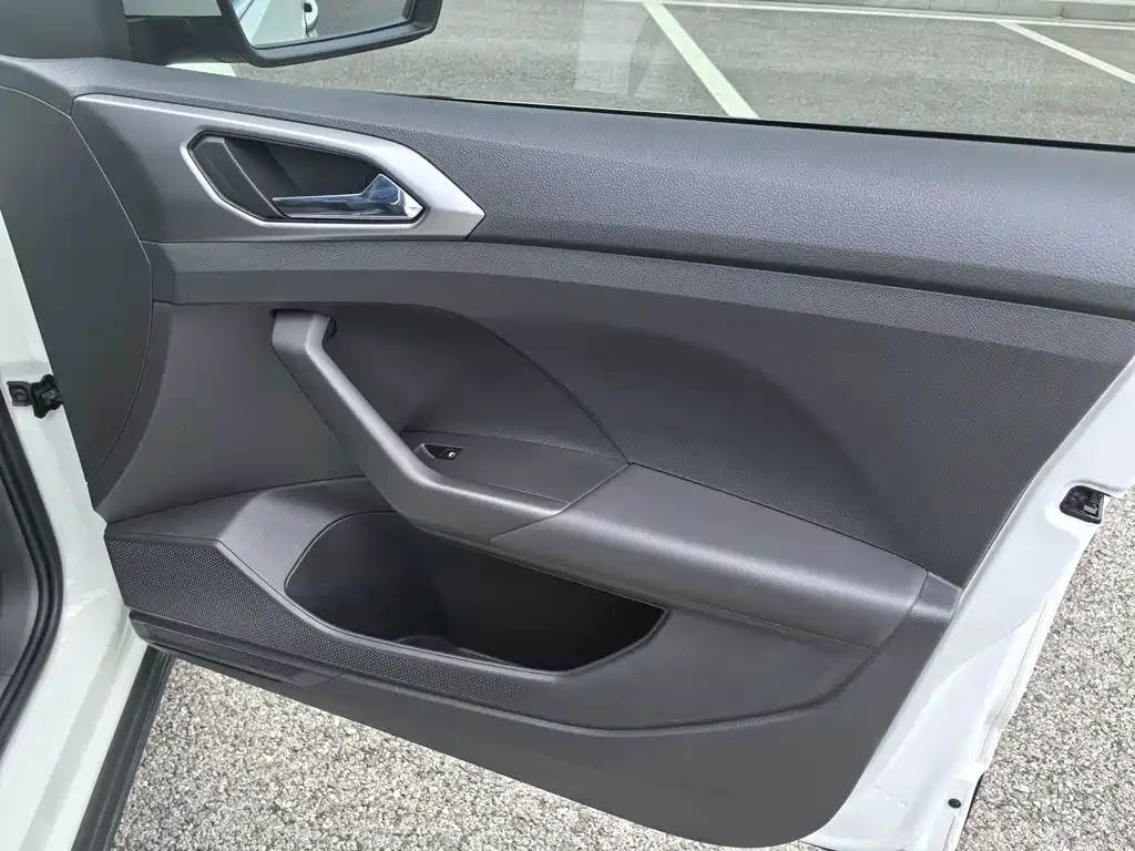 Volkswagen T-Cross — миниатюра 14