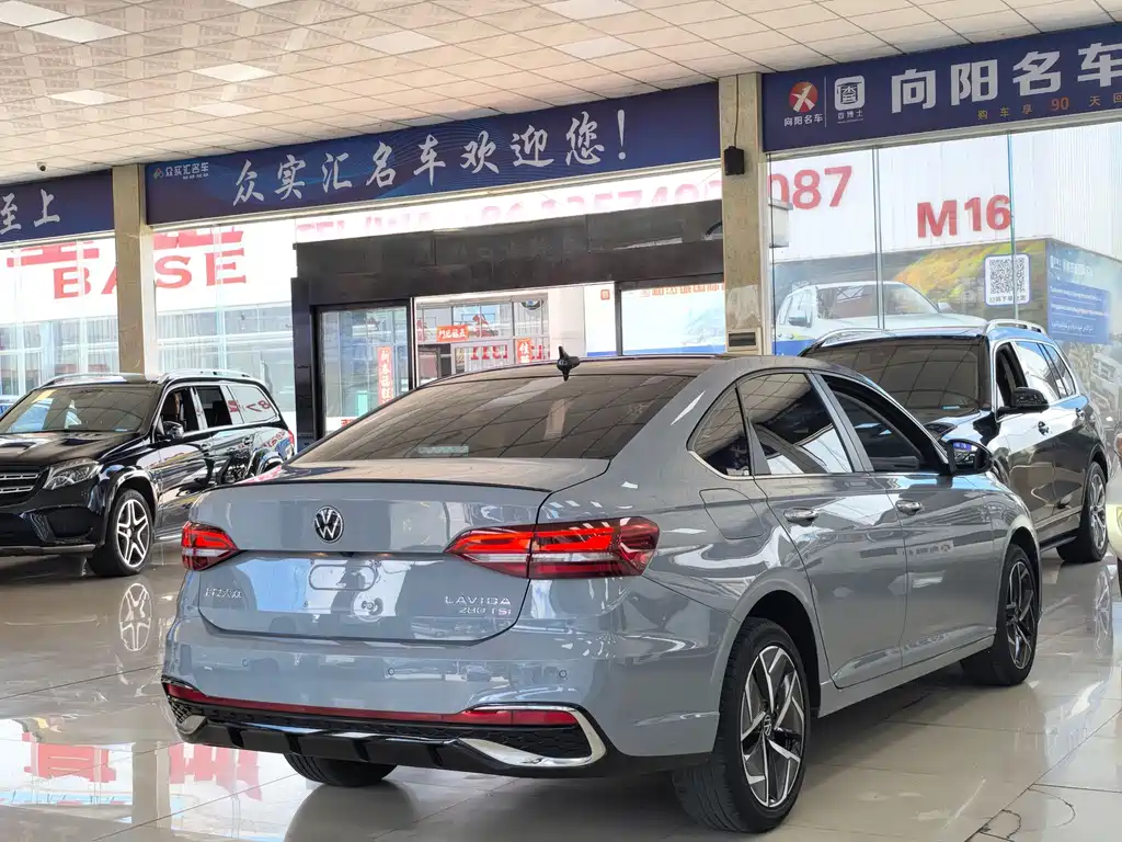 Volkswagen Lavida — миниатюра 6