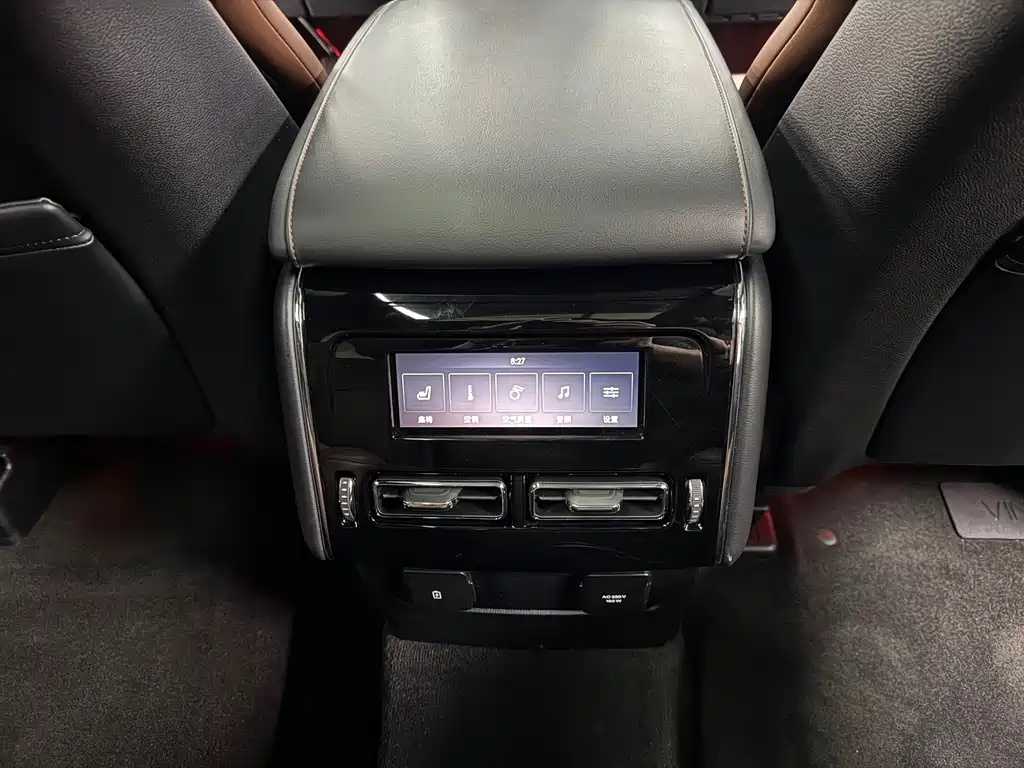 Lincoln Aviator — миниатюра 11