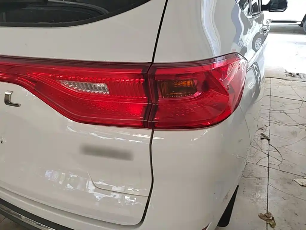 Haval M6 — миниатюра 8