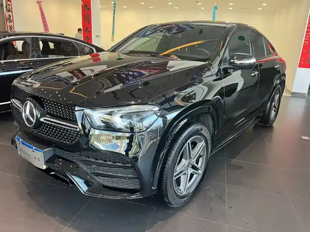 Mercedes-Benz GLE — фото 1