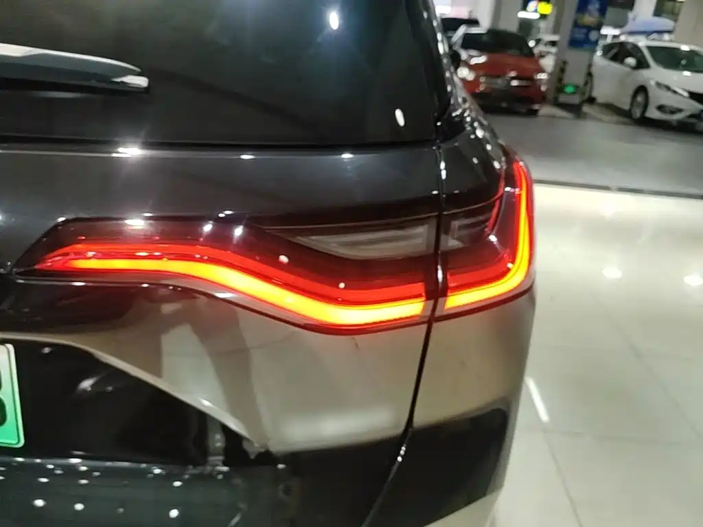 NIO ES8 — миниатюра 8