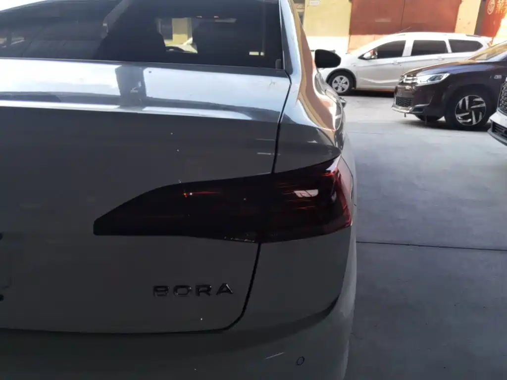 Volkswagen Bora — миниатюра 8