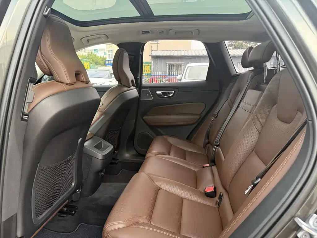 Volvo XC60 — миниатюра 4