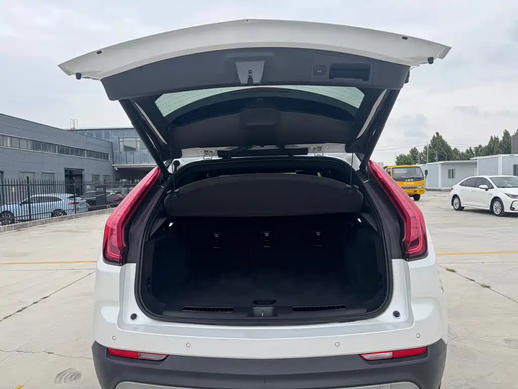 Cadillac XT4 — миниатюра 9