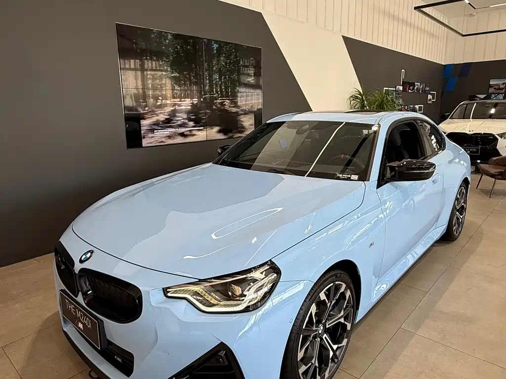 BMW M240i 0