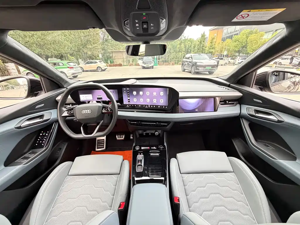 Audi Q6L e-tron — миниатюра 5