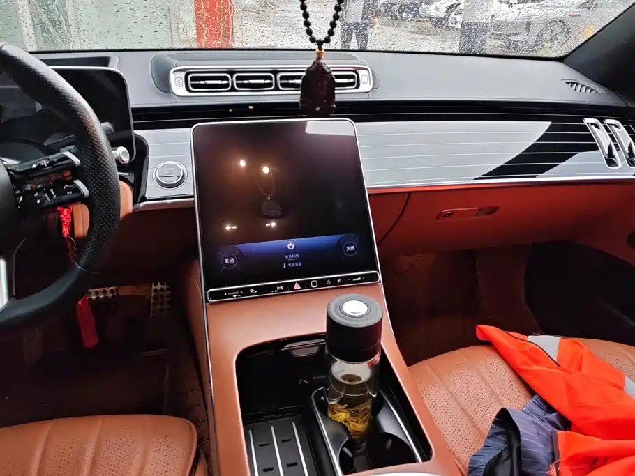 Mercedes-Benz S-Class — миниатюра 13