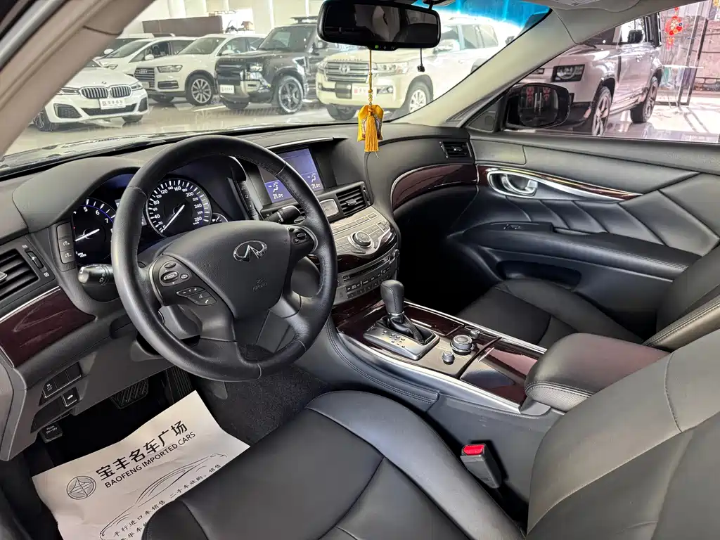 Infiniti Q70 — миниатюра 4