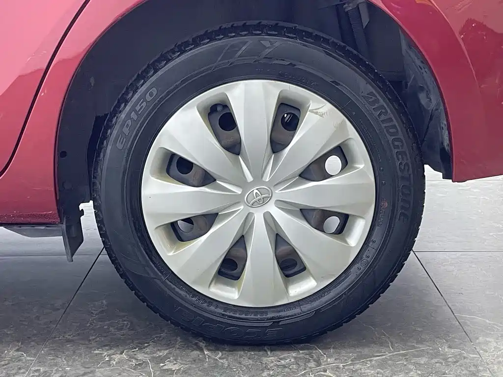 Toyota Yaris L — миниатюра 8
