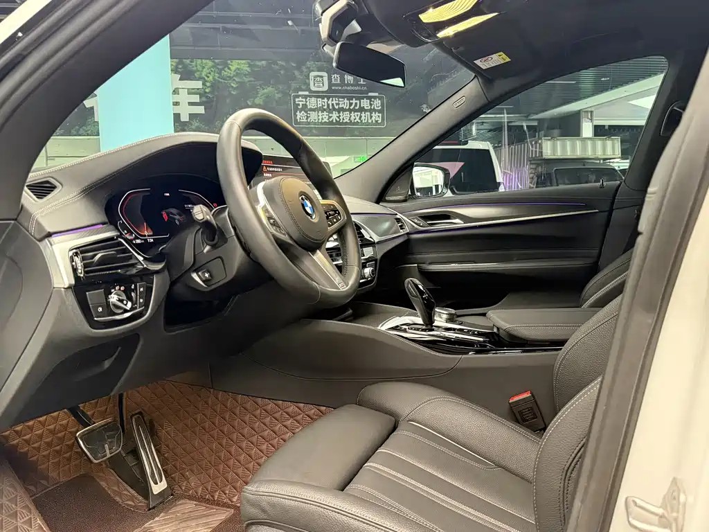 BMW 6 Series GT — миниатюра 6