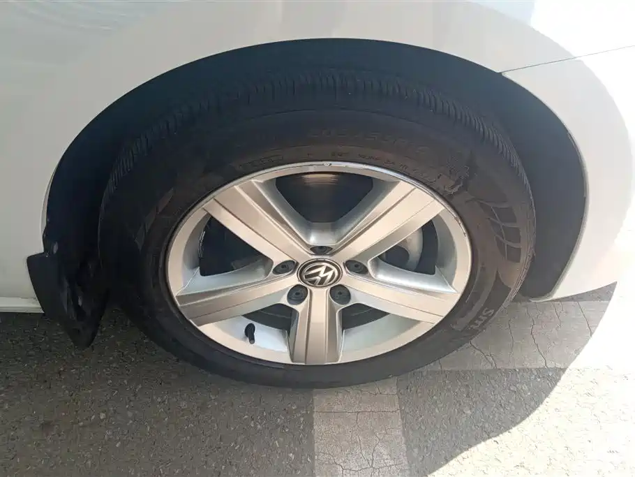 Volkswagen Golf 2017 230TSI AT Comfort