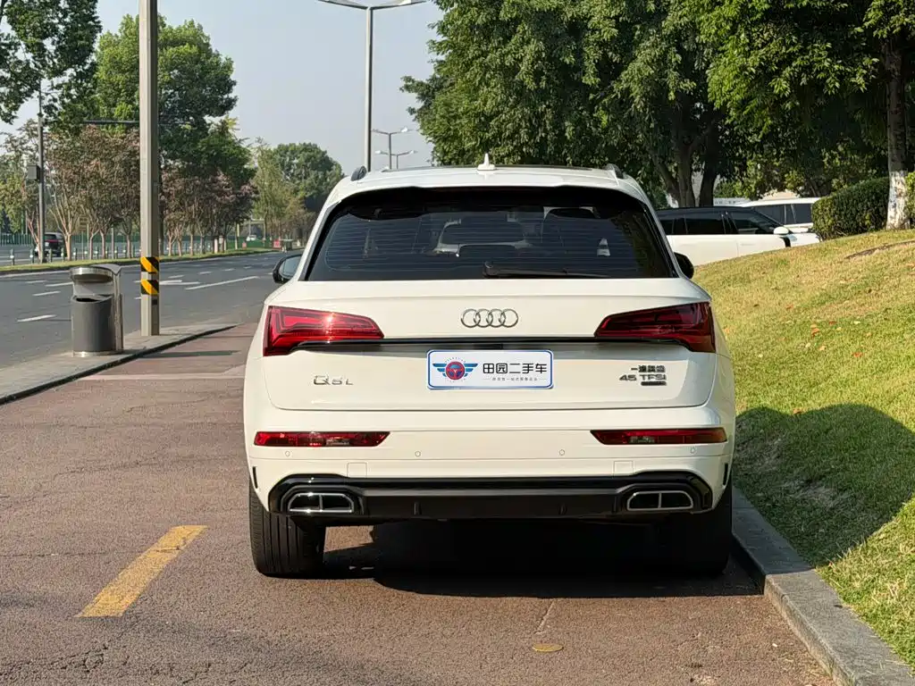 Audi Q5L — миниатюра 5