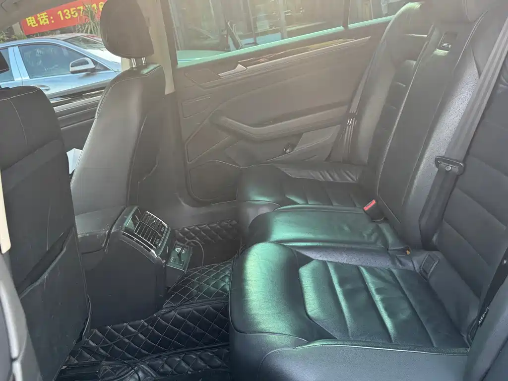 Volkswagen Phideon — миниатюра 3