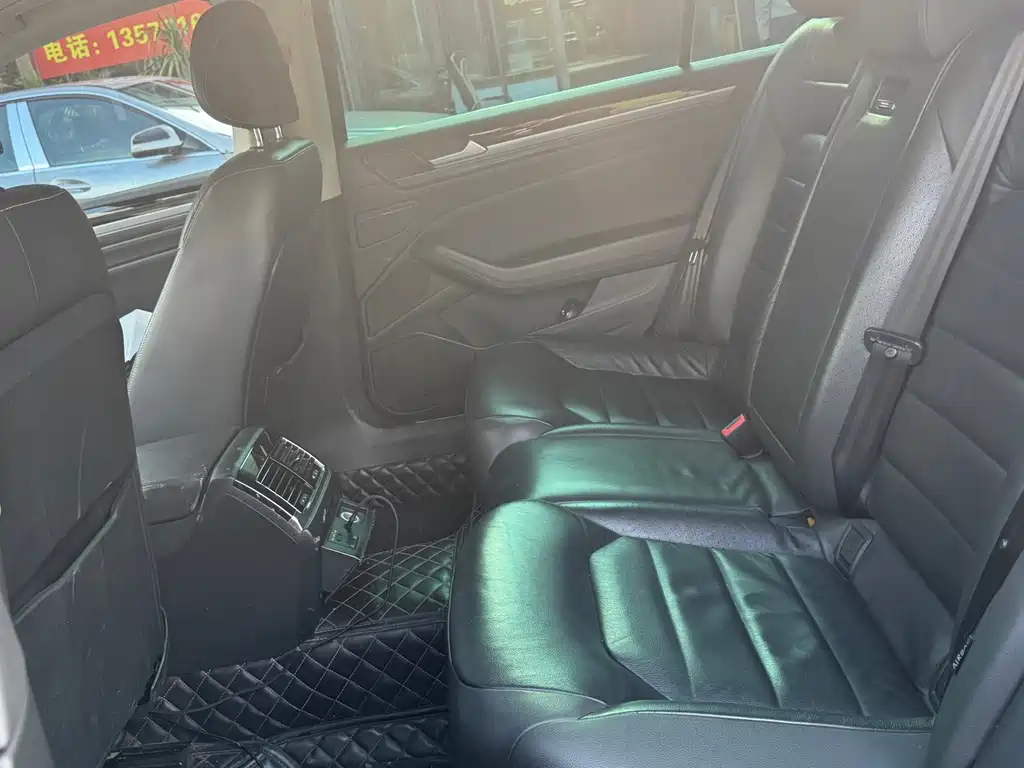 Volkswagen Phideon — миниатюра 12