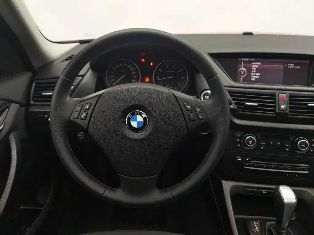 BMW X1 (Import) — миниатюра 11