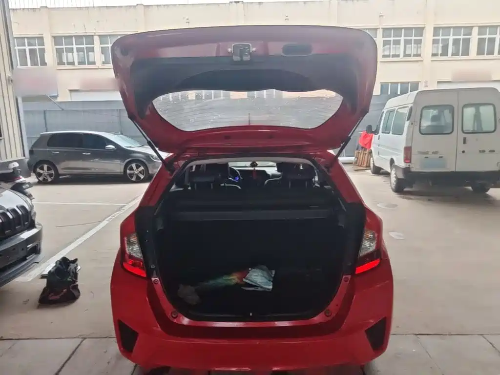 Honda Fit — миниатюра 19