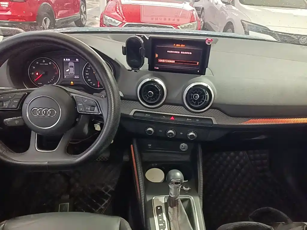 Audi Q2L — миниатюра 13